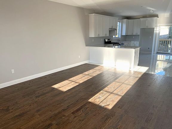 4th image of 37 Creston Pl #1