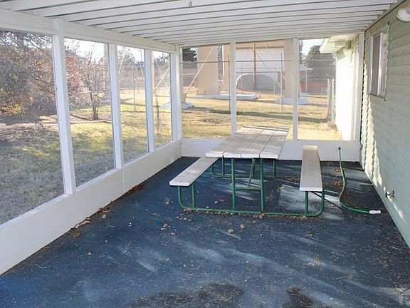 5th image of 2423 Santa Fe Ave