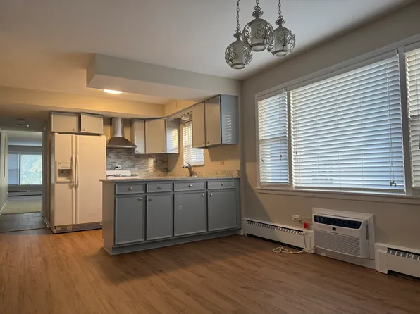 2140 N 72nd Ct APT 2, Elmwood Park, IL 60707