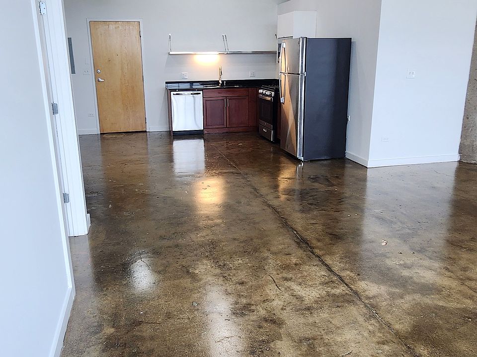 1st image of 2625 W Washington Blvd #412