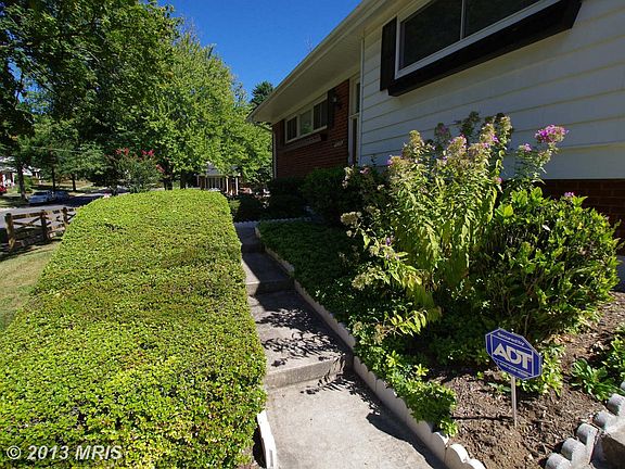 3rd image of 13209 Magellan Ave
