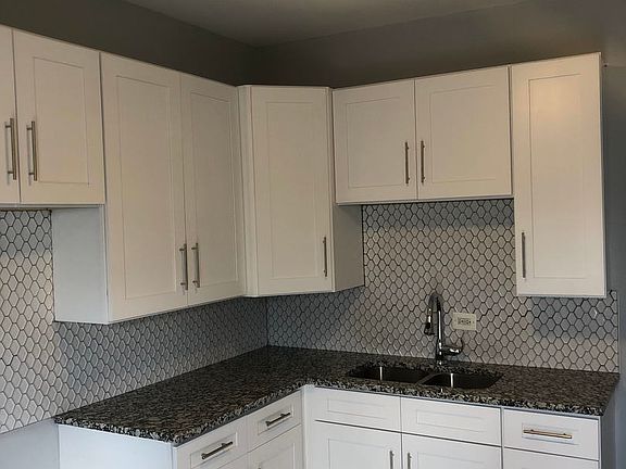 5th image of 1536 S Christiana Ave