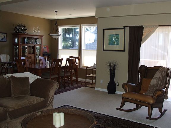 5th image of 6105 Harlow Dr