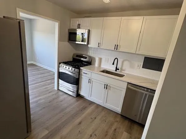 1836 Metzerott Rd APT 704, Hyattsville, MD 20783