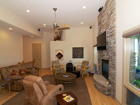 2nd image of 7812 Shadow Lake Dr