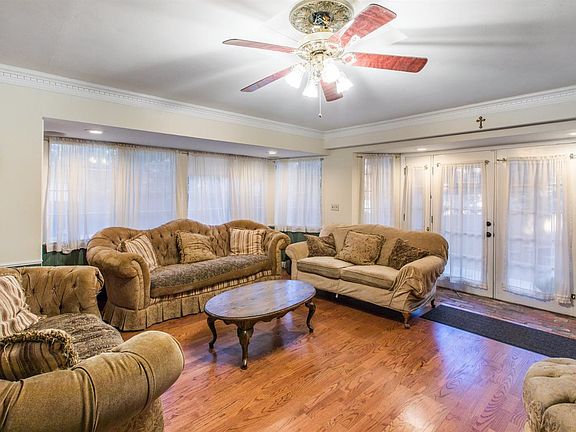 4th image of 31698 Silver Spruce Dr
