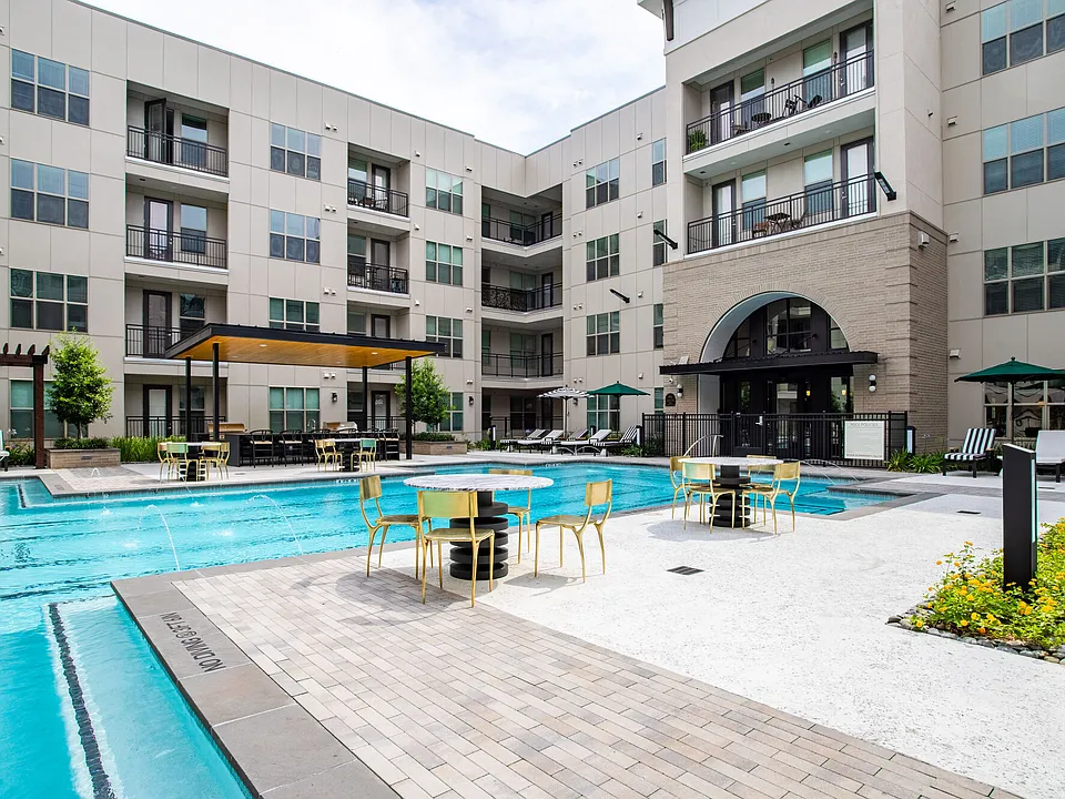 West End apartments community photo