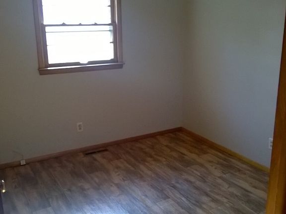 4th image of 1346 Orchard St