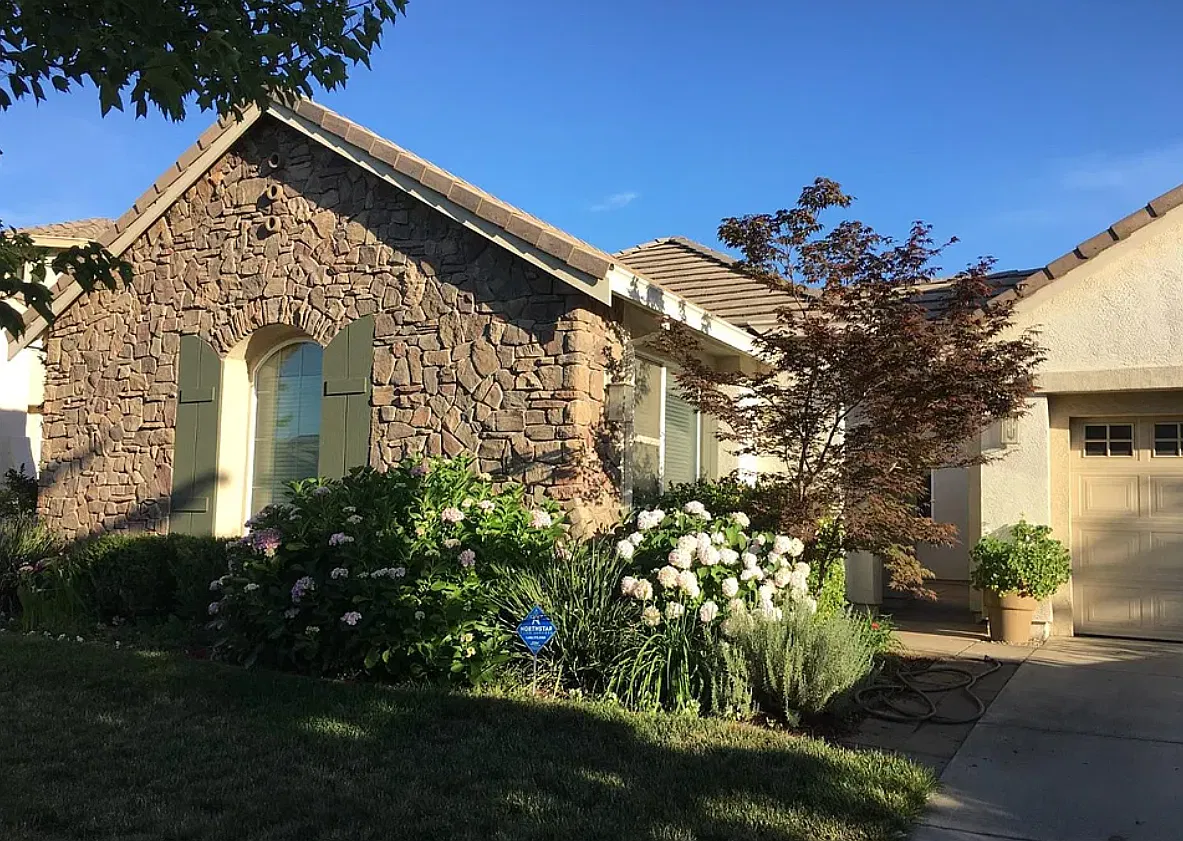 1142 Kensington Way - 1 — Photo 1