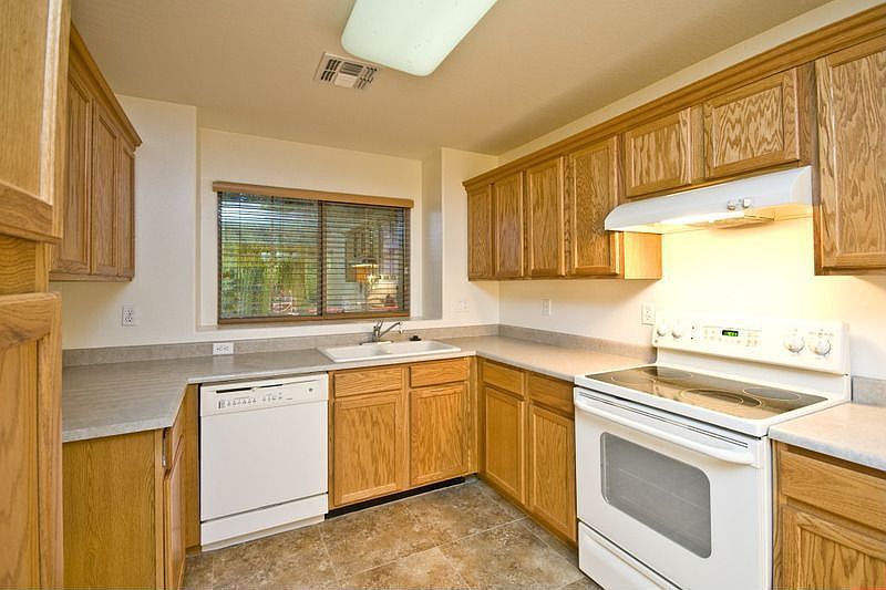 2nd image of 3525 W Glass Ln
