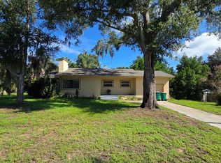 1301 Scenic Ave, Eustis, FL 32726