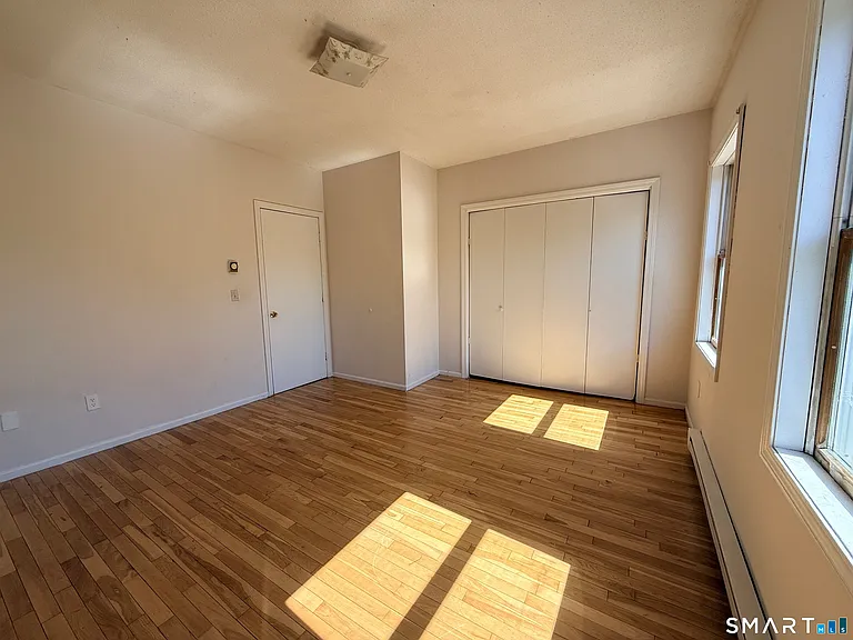 192 S Main St — Photo 1