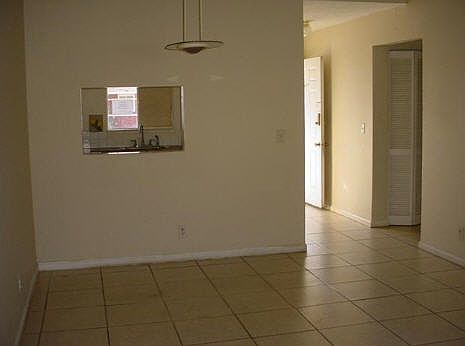 5th image of 2211 Pretty Ln APT 3