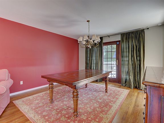3rd image of 14 Saint Lawrence Pl