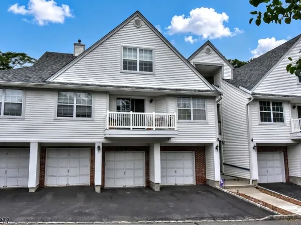 3-1 Vernon Ct, Waldwick Boro, NJ 07463