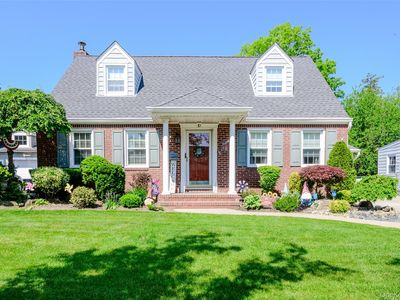 10 Dorset Lane, Rockville Centre, NY, 11570