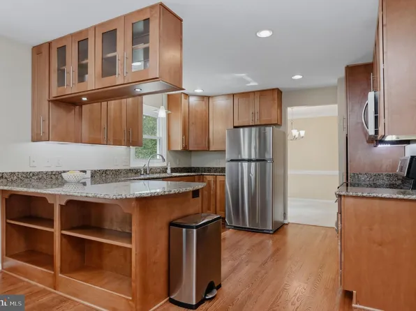57 Briarwood Dr, Fredericksburg, VA 22405