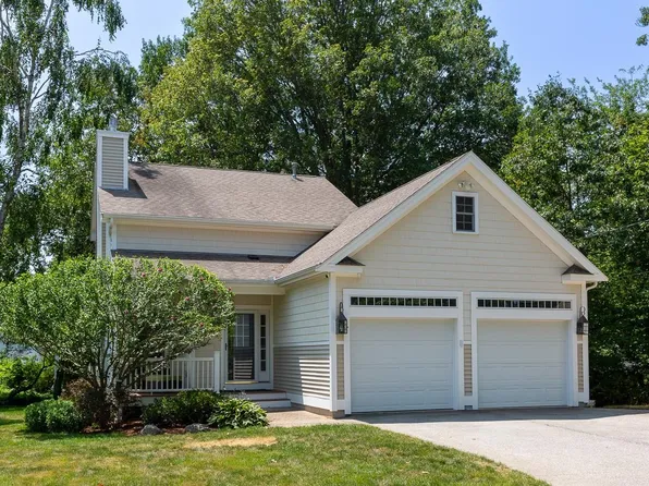 419 Winnacunnet Road, Hampton, NH 03842