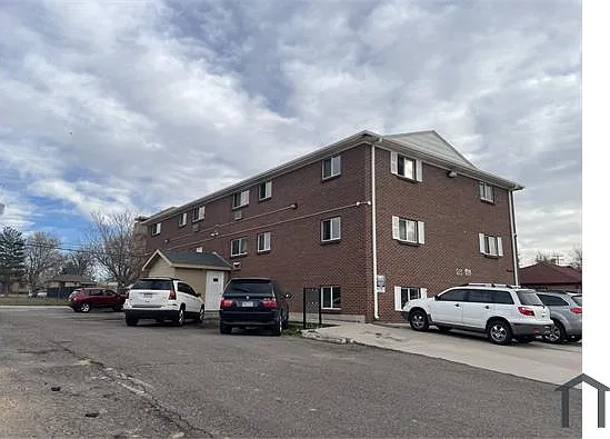1676 Hanover St #204 — Photo 1