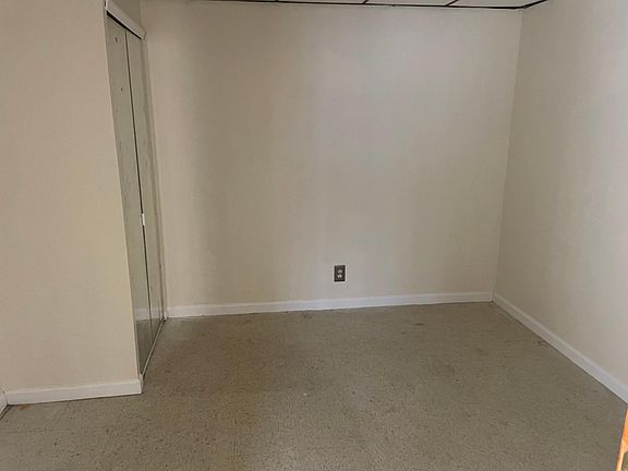 3rd image of 511 Beach 65 St