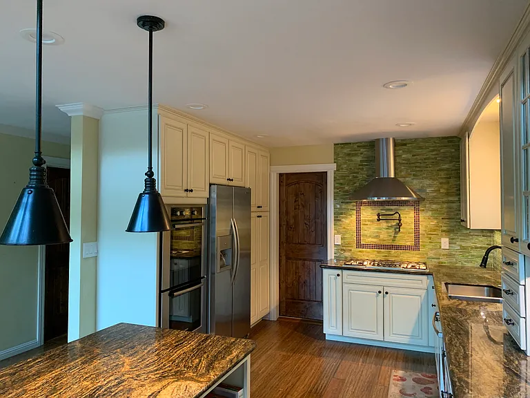 2250 Carmelita Dr — Photo 5