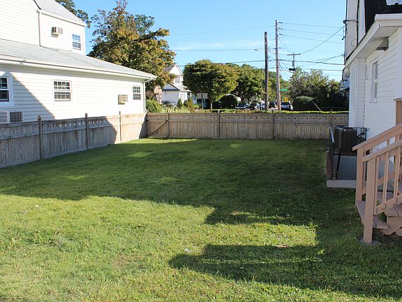 5th image of 15 Oak Street