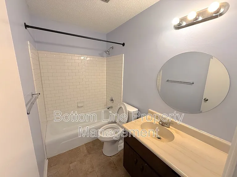 4633 Old Lantern Way — Photo 9