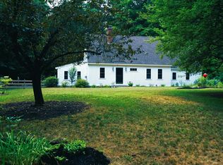 11 Bartlett Rd, Brentwood, NH 03833