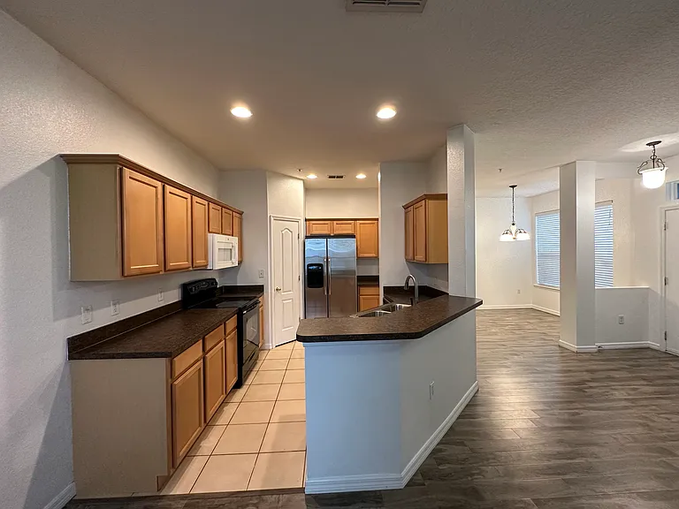 6624 S Goldenrod Rd #C — Photo 5