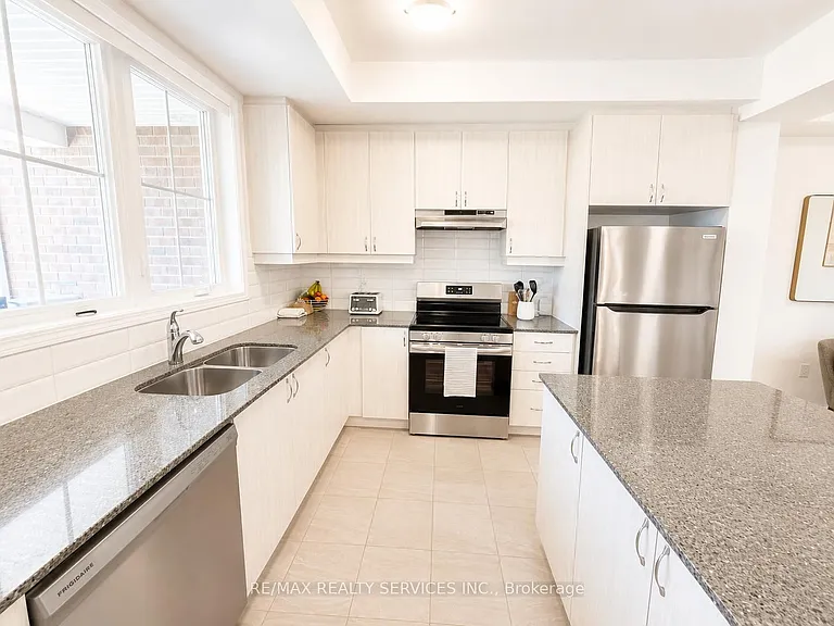 1705 Dance Ct — Photo 7