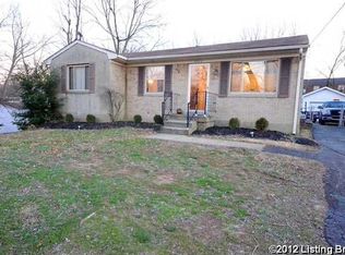 9702 Walnutwood Way, Jeffersontown, KY 40299