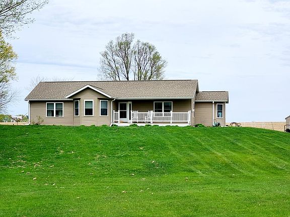 2nd image of 18637 Grouse Ave