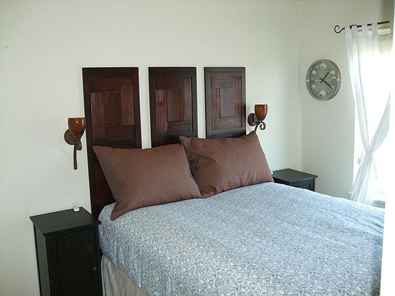 Guest bedroom 1