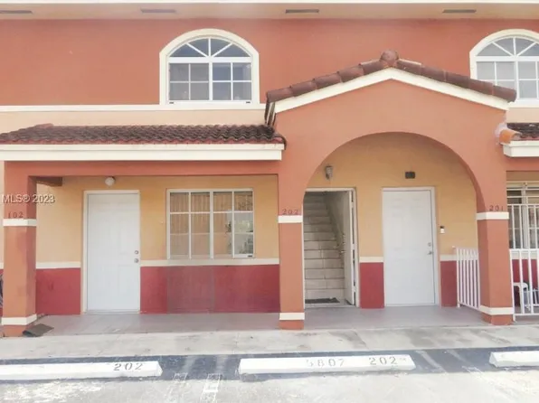 6807 W 36th Ave Unit 202, Hialeah, FL 33018