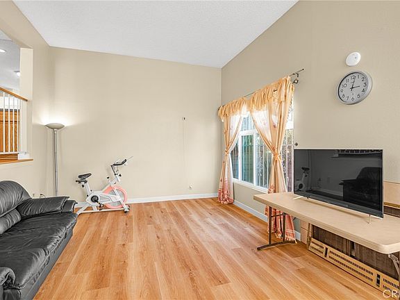 5th image of 825 E Newmark Ave APT A
