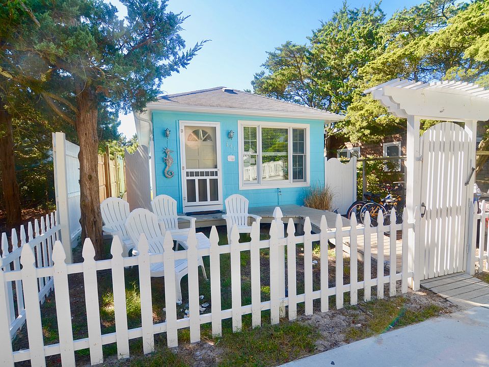 1st image of 541 Bayberry Walk