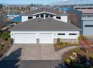 165 N Lotus Beach Dr, Portland, OR