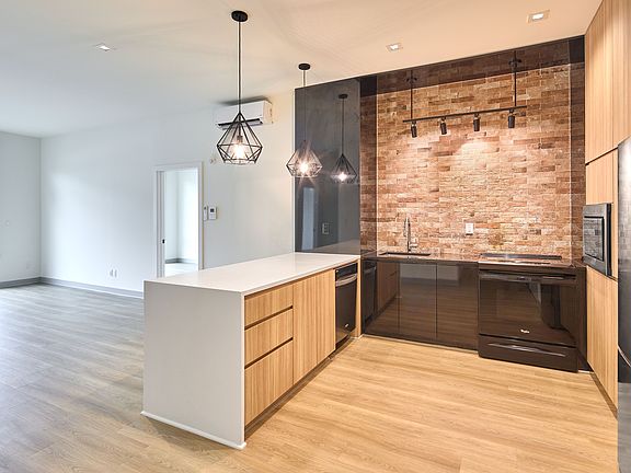 2nd image of 83 S Franklin St #120