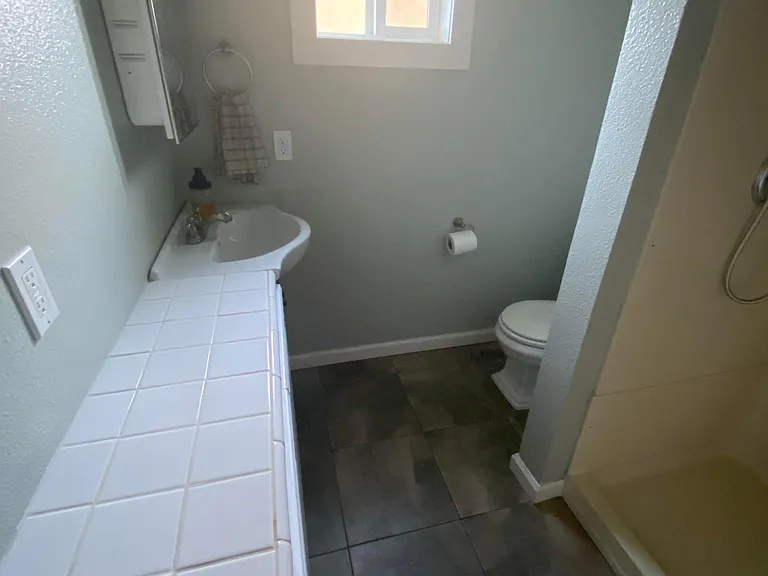 140 Walker Dr — Photo 17