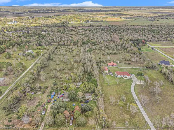 3201 County Road 197, Alvin, TX 77511