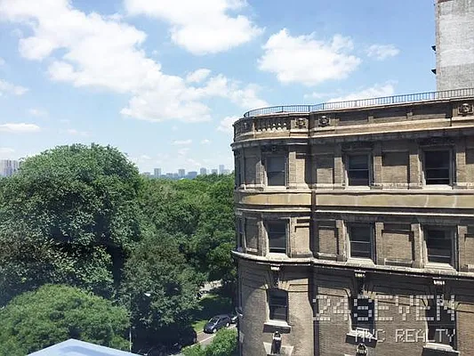 Rented by 24 7 NYC Realty Inc. | media 41