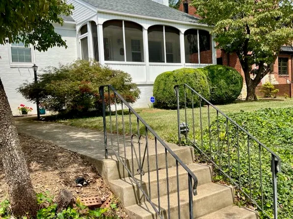 2327 Windsor Ave SW, Roanoke, VA 24015
