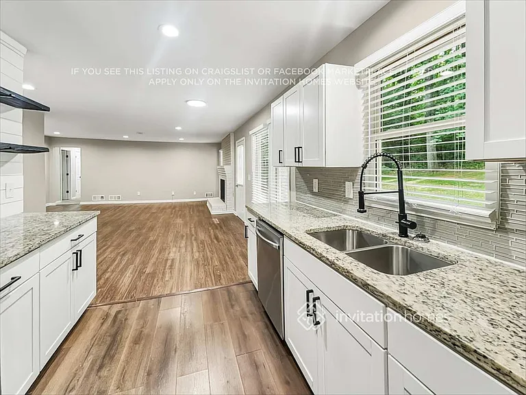 4091 Wrexham Dr — Photo 9