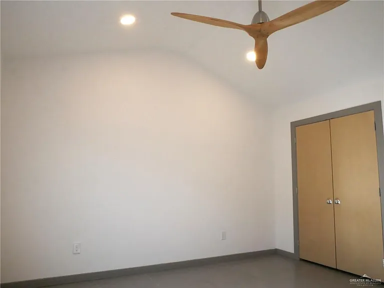 1317 E Iris Ave #1 — Photo 12