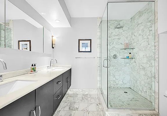 4th image of 1438 3rd Ave APT 26C