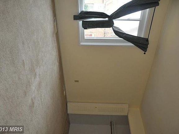5th image of 12462 Andover Ct