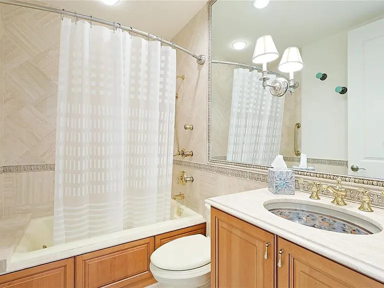 1308 Old Stickney Point Rd #WP3 — Photo 30