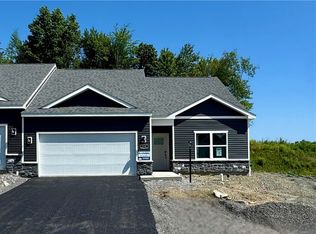 350 Gleneagles Dr, Butler, PA 16001