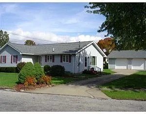 385 S 9th St photo 1