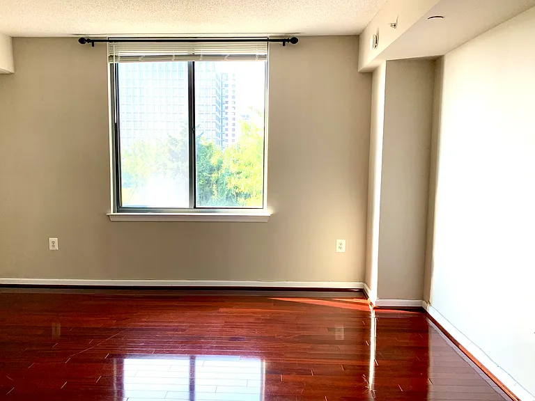 11710 Old Georgetown Rd #401 — Photo 15